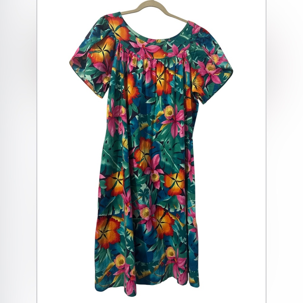 Vintage the original Hawaiian tropical Floral Multicolor Dress